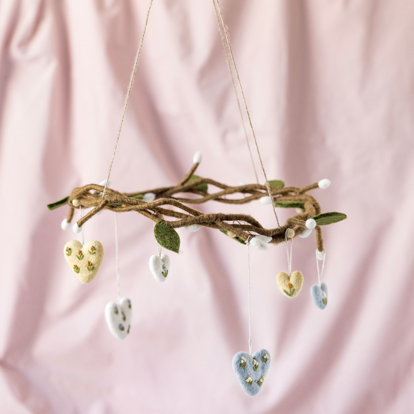 Anhänger Mini Herzen "Spring Flowers" Filz 3er Set 3cm