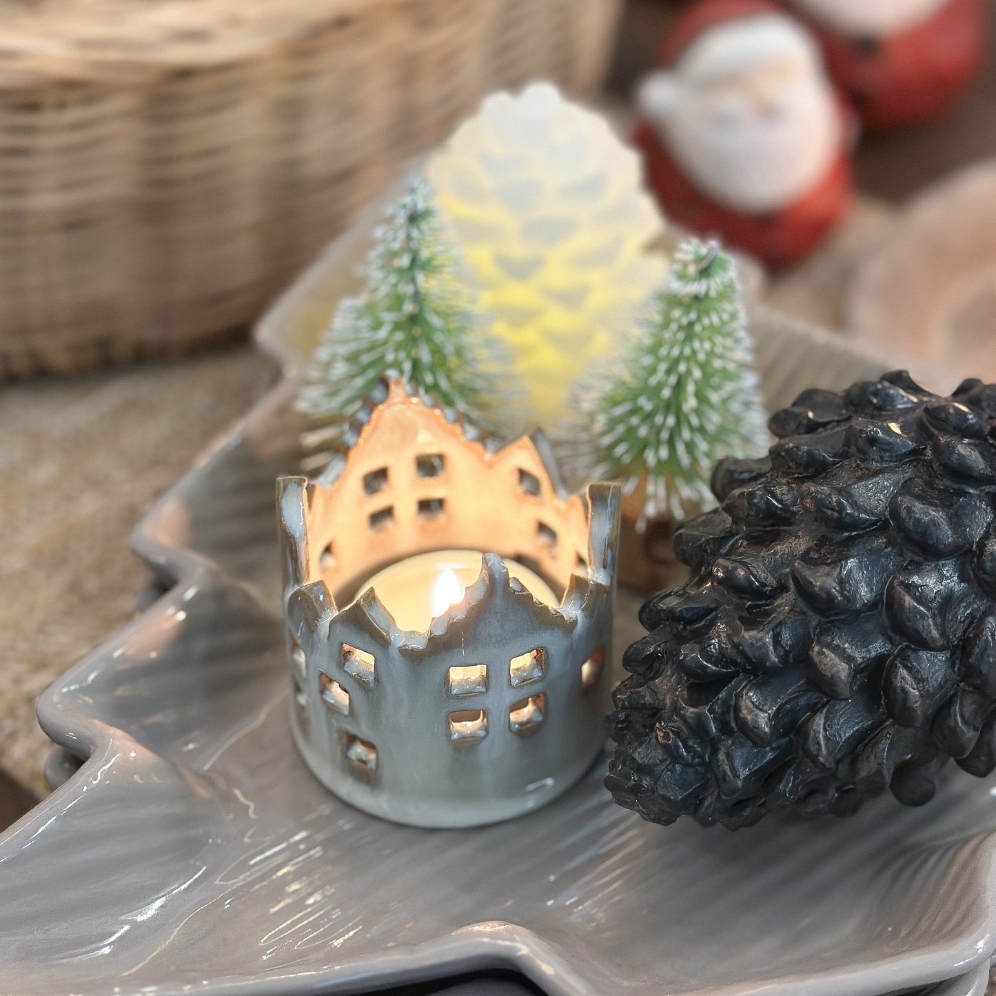 Teelichthalter Haus „Lille Hus“ Keramik glasiert grau 6cm