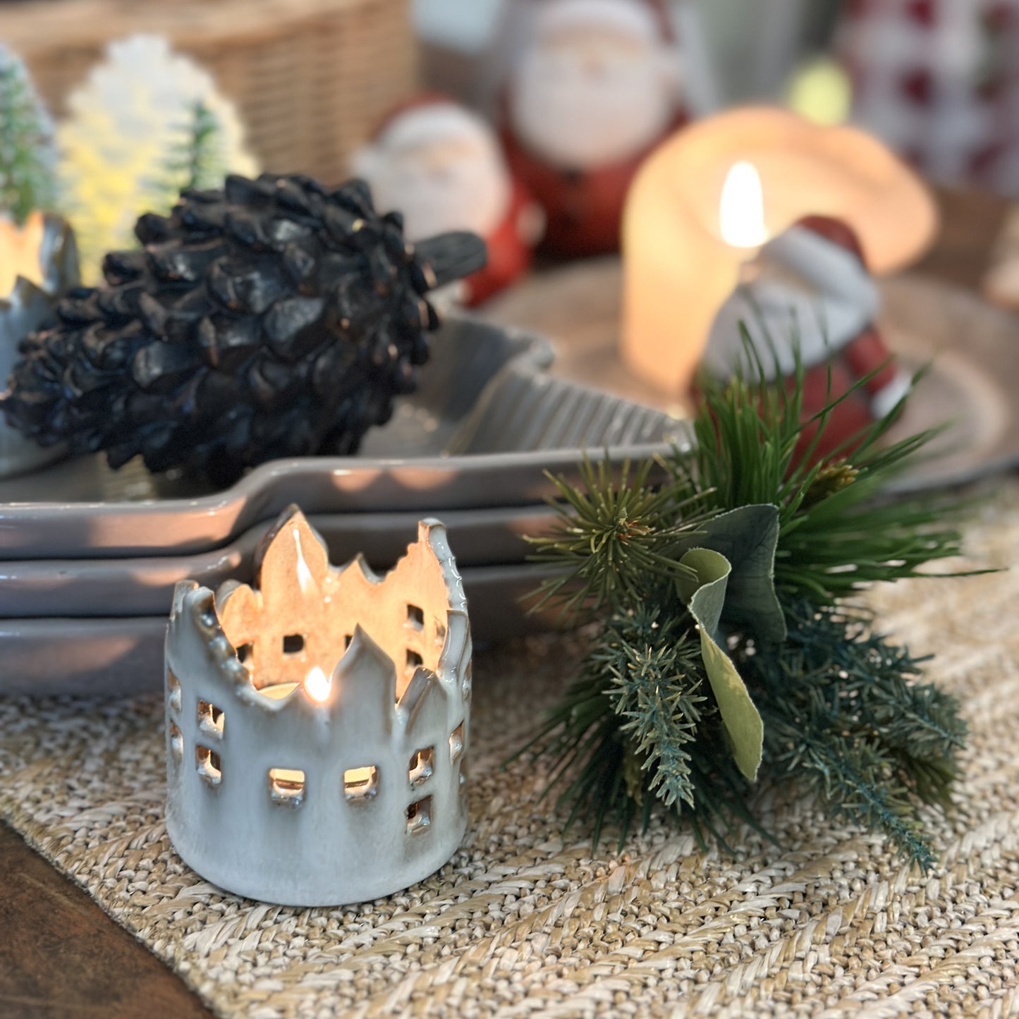 Teelichthalter Haus „Lille Hus“ Keramik glasiert grau 6cm