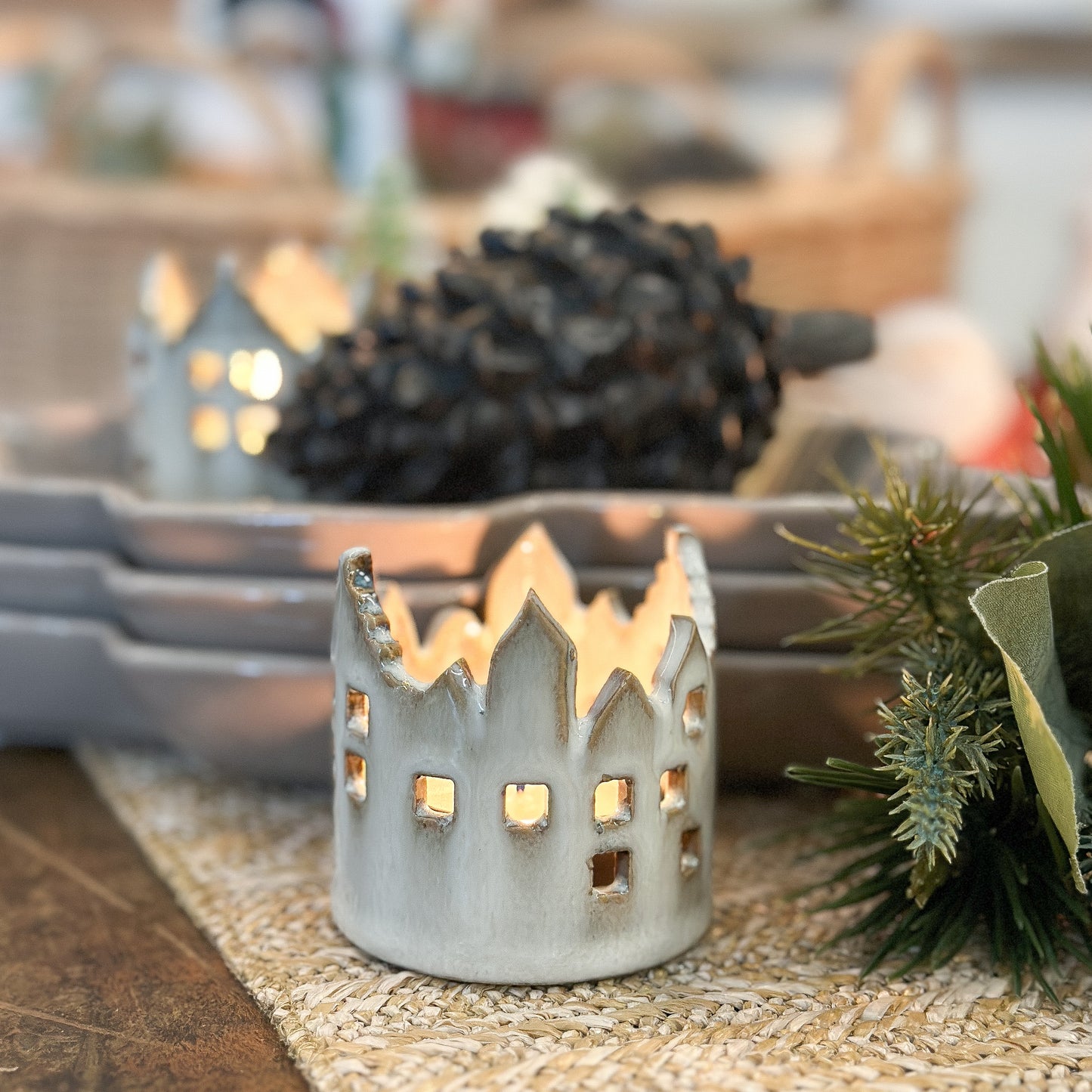 Teelichthalter Haus „Lille Hus“ Keramik glasiert grau 6cm