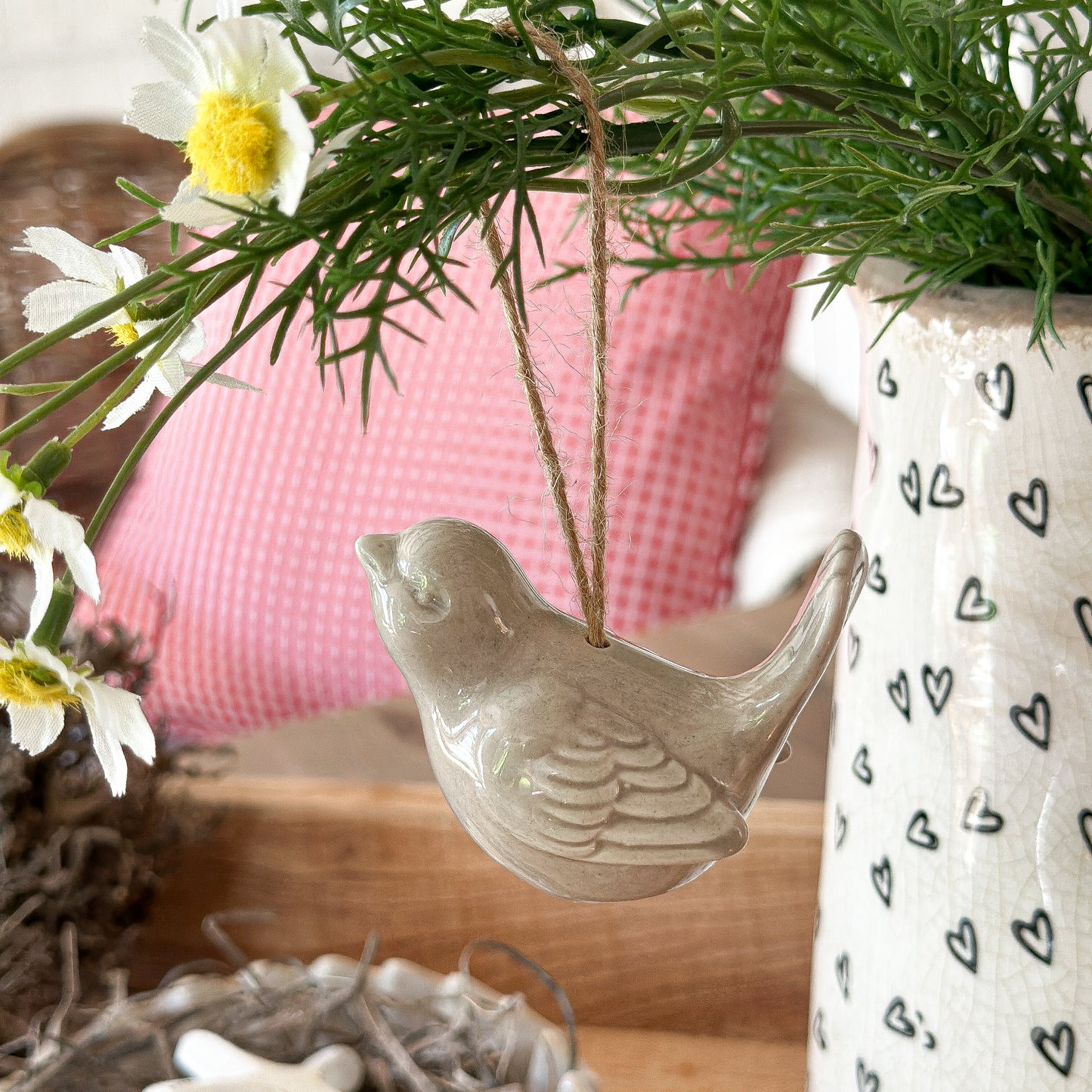 Anhänger Deko "Vogelduett" Vögel Porzellan beige 2er Set