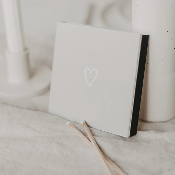 Streichhölzer "Blumenmädchen" - Wohnen auf dem Land