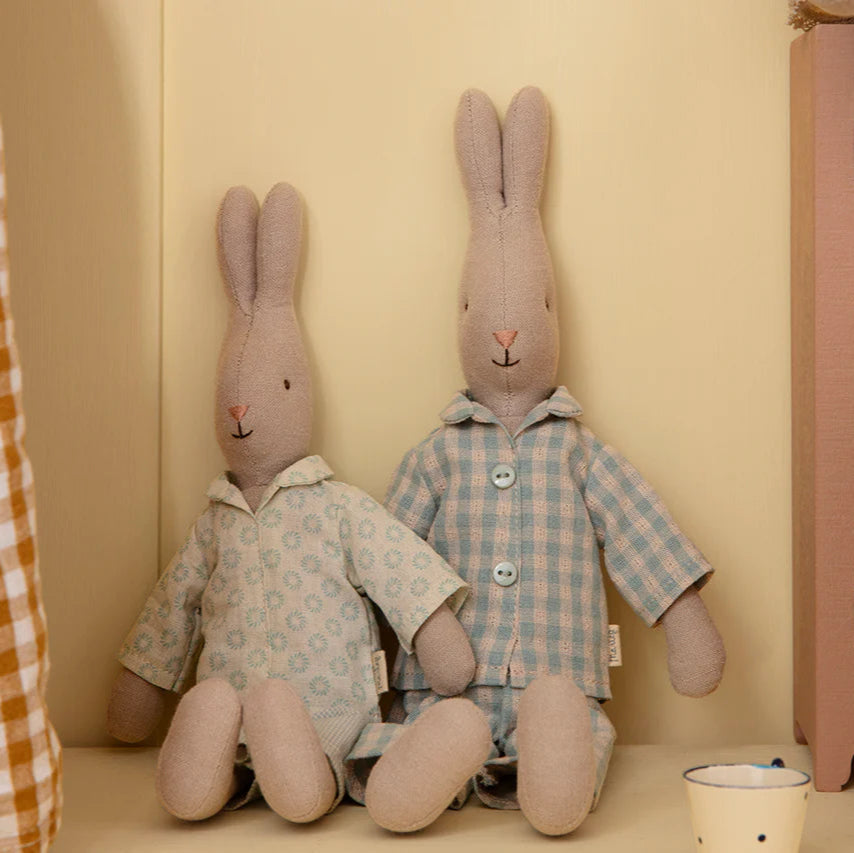 Hase Klassisch "Pyjamas" Größe 1 - 27cm - Wohnen auf dem Land