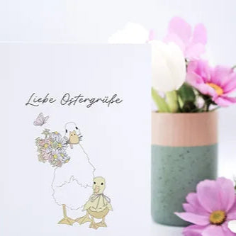 Postkarte "Liebe Ostergrüße" von verblühmeinnicht mit fröhlichem Osterdesign und bunten Frühlingsmotiven.