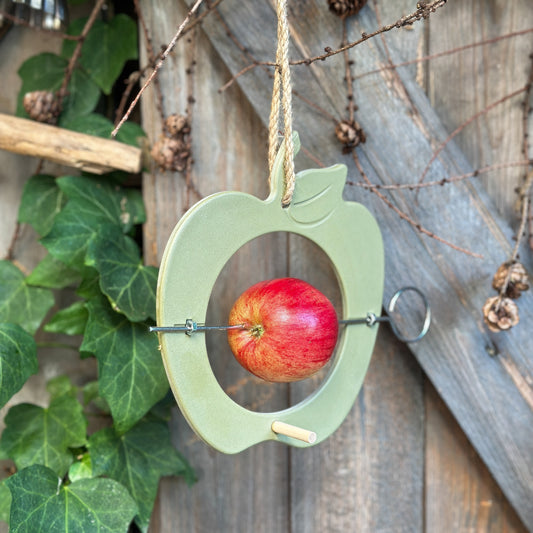 Futterhalter Aufhänger Apfel "Vogelschmaus" Kunststoff 5 Farben - Wohnen auf dem Land