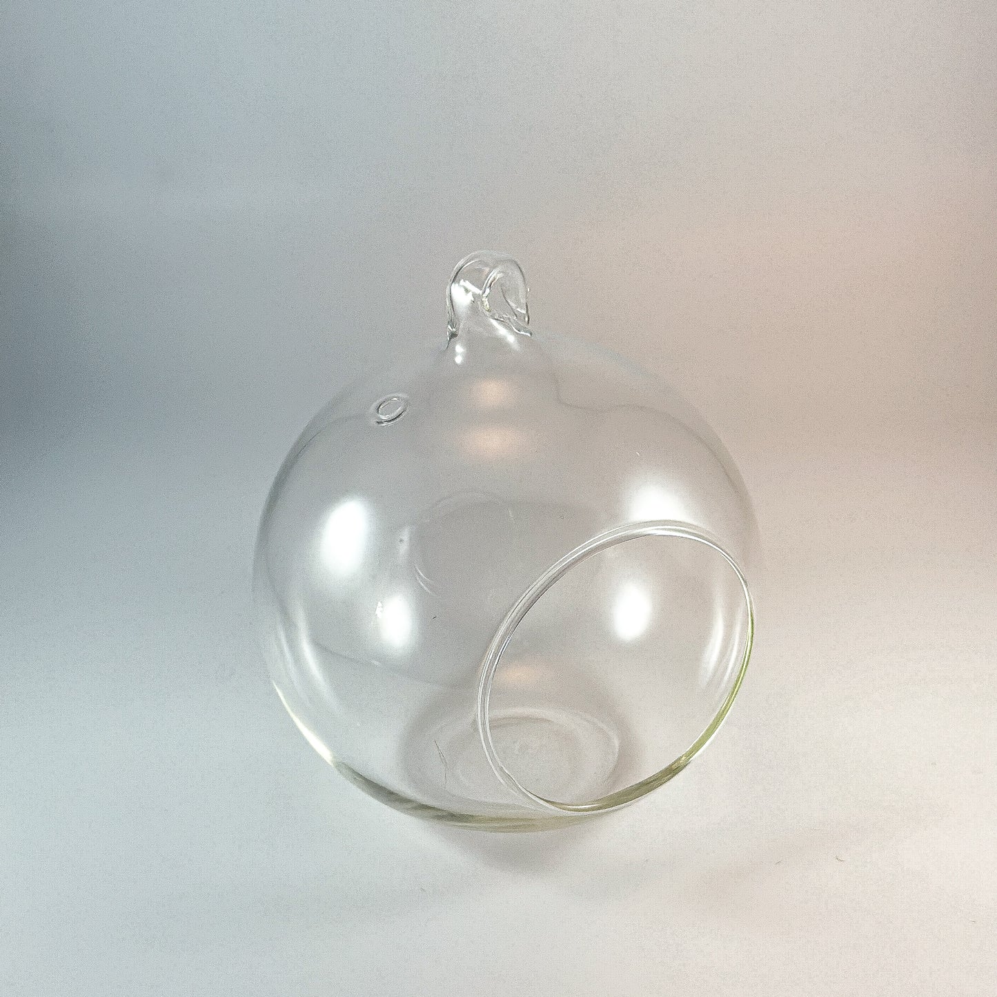 Teelichthalter Anhänger Kugel "Like Hugo" Glas 10cm - Wohnen auf dem Land