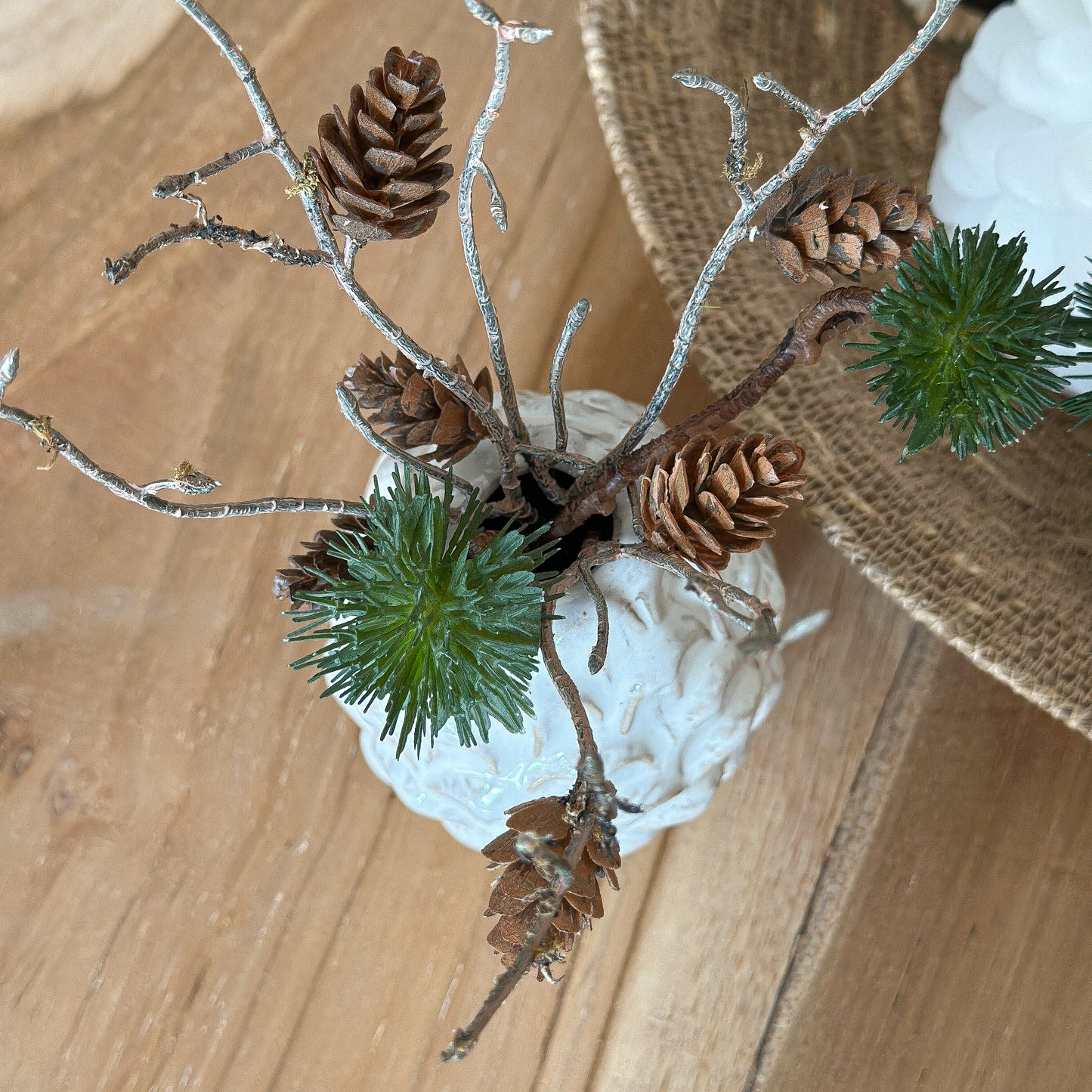 Deko Zweig Zapfen Kiefer "Lärche" Natur Braun 54cm - Wohnen auf dem Land