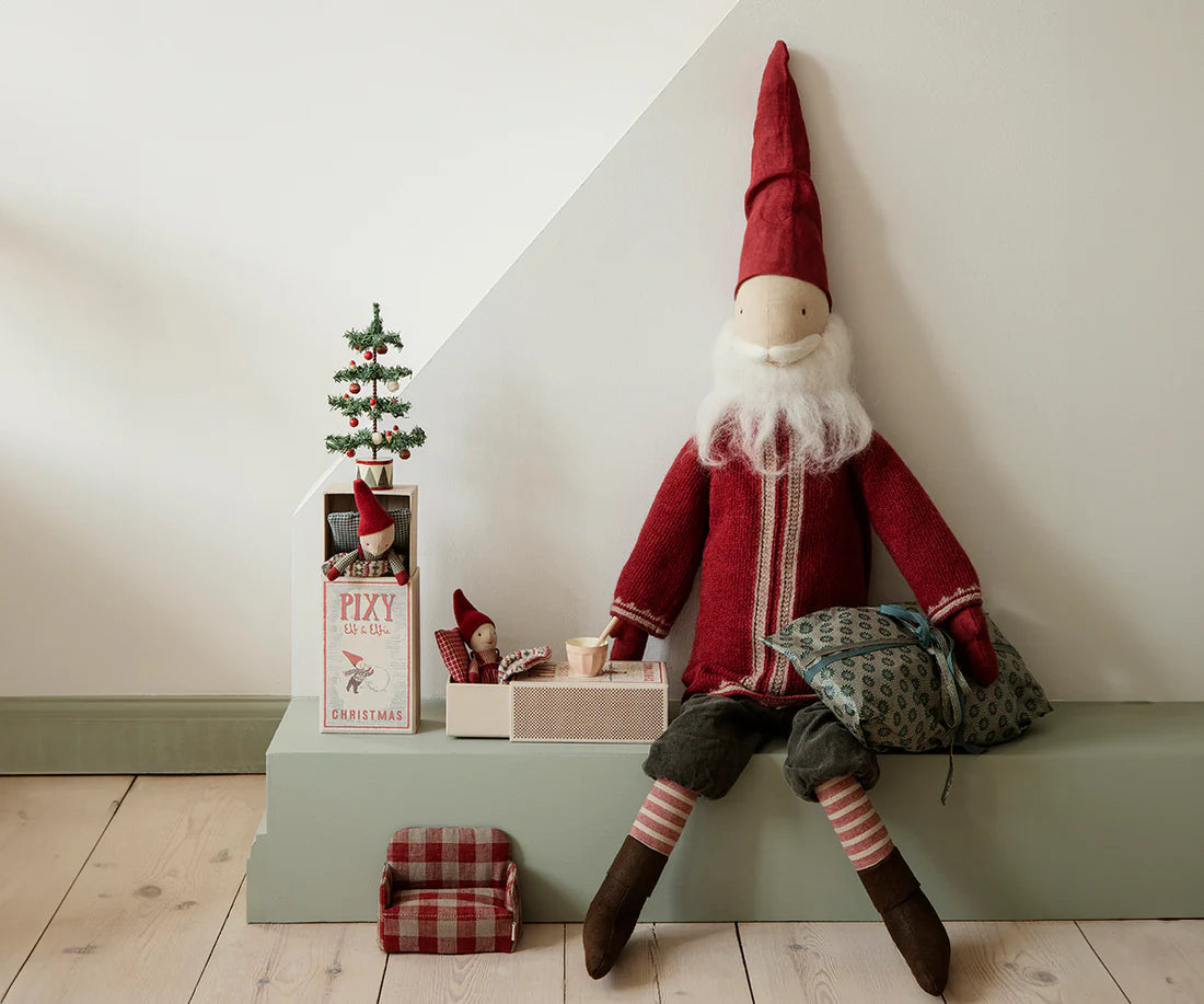 Maileg Weihnachtsmann "Santa" Klein - 85cm - Wohnen auf dem Land
