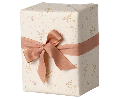 Maileg Geschenk Papier "Bae" Creme Rose 10m