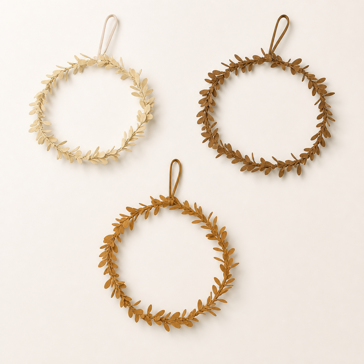 Blätterkränze Herbstlaub in Creme Beige und Braun