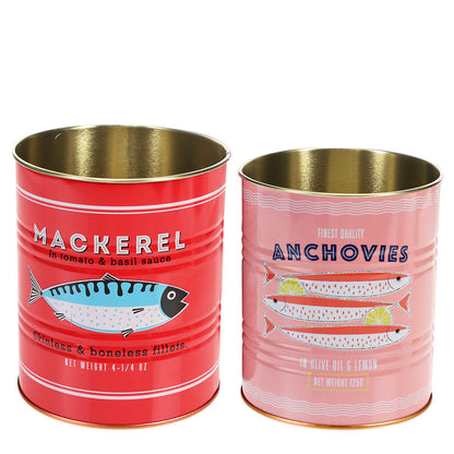 Zwei metallene Aufbewahrungsdosen "Fishy" von Rex London mit bunten Fischmotiven, ideal für Deko und Stauraum.