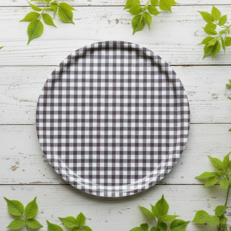 Storefactory Tablett Schale "Rutan" Karo Braun, 38 cm, rundes Tablett mit kariertem Design, ideal für Dekoration und Servieren.