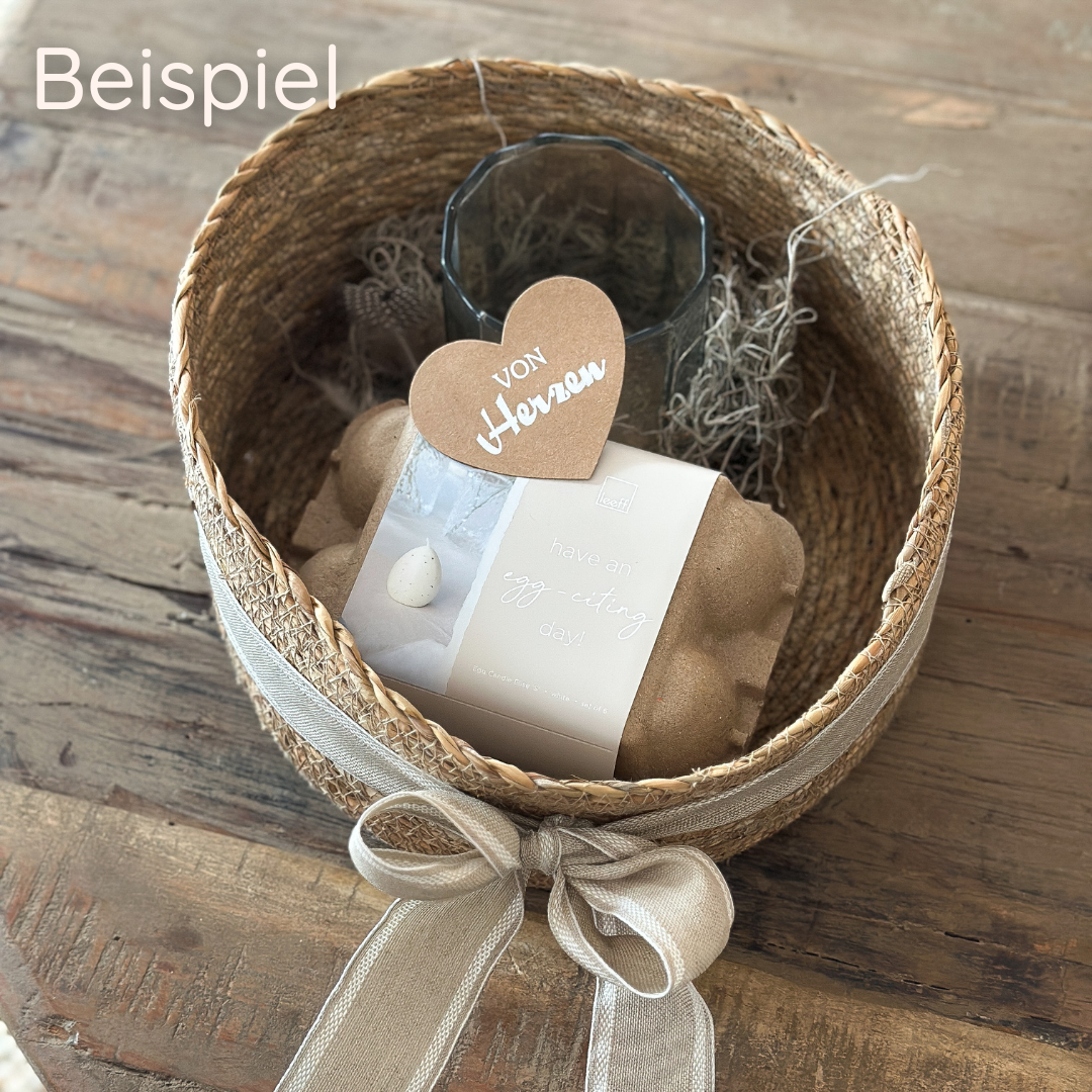 Wohnen auf dem Land Cosy Box Abonnement mit gemütlichen Wohnaccessoires und Dekorationen, Beispielinhalt in einer Box.