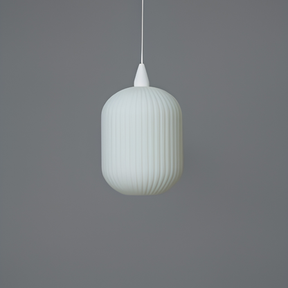 Mittelgroßer orangefarbener Kürbis-Leuchtkörper von Die Edelweissen mit leuchtendem Design, ideal für stimmungsvolle Beleuchtung.