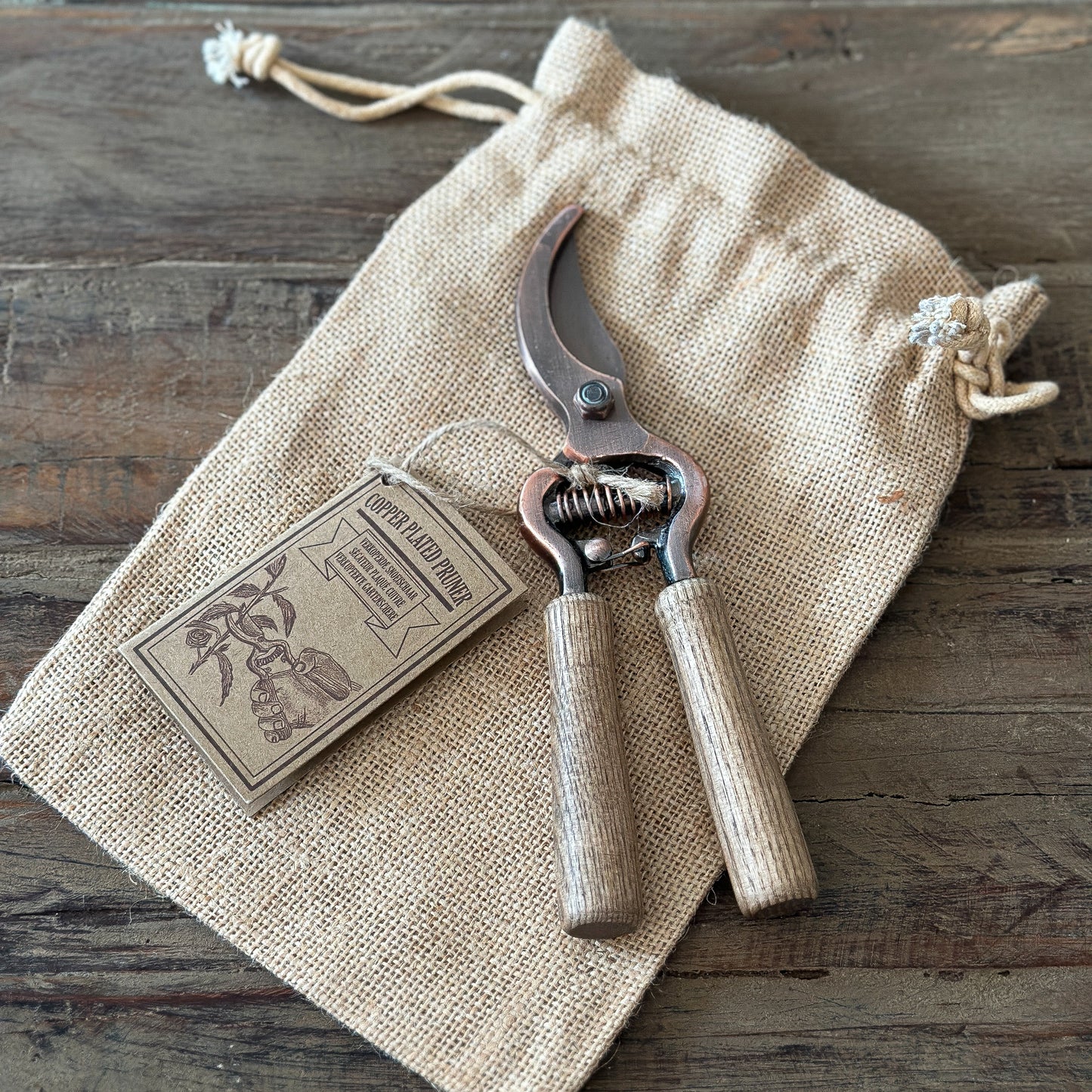 Gartenschere mit Kupfergriff und Holzgriff, 21 cm, inkl. Jutebeutel, Gartenzubehör von Wohnen auf dem Land
