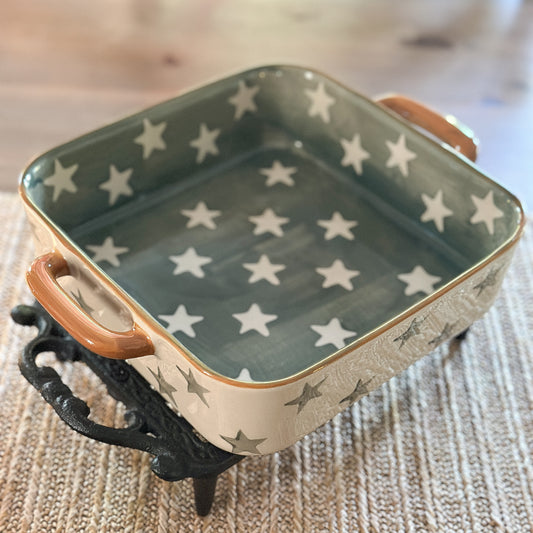 Auflaufform Backen Schale "Cozy Stars" Keramik quadratisch Grün 26cm - Wohnen auf dem Land