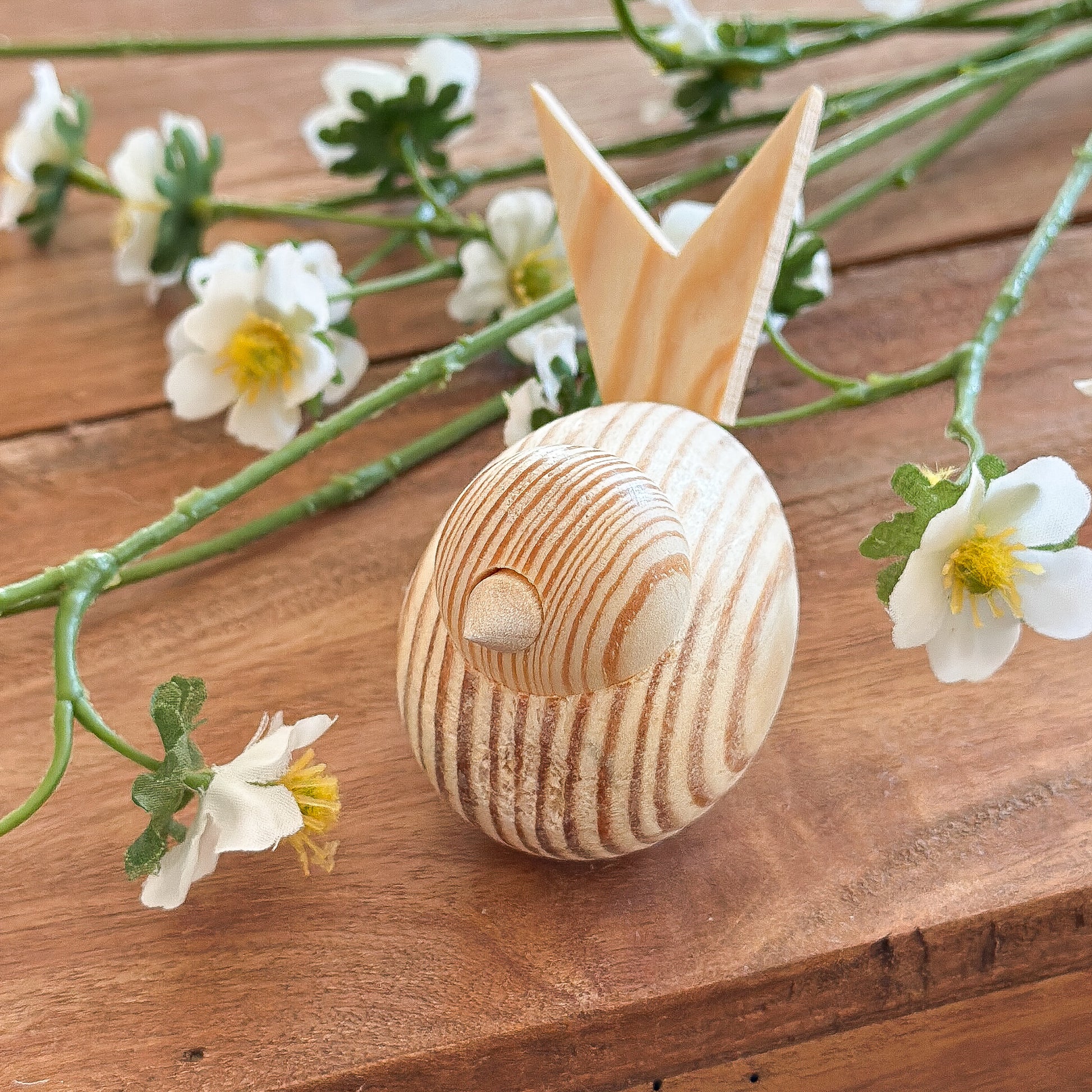Große skandinavische Holzvogel Dekofigur "Saga" von Wohnen auf dem Land, 9 cm, naturbelassenes Holz, stilvolle Wohnaccessoire