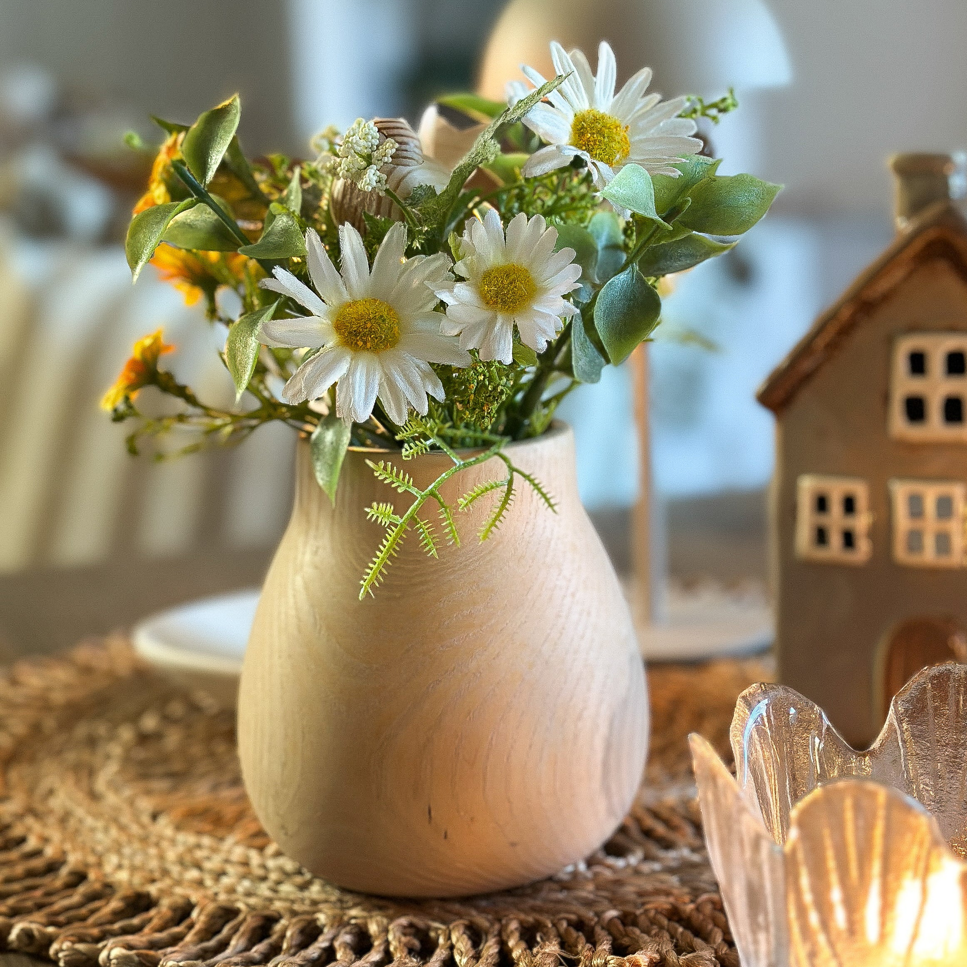 Blumenvase "Ronja" aus naturbelassenem Holz, 10 cm hoch, von Wohnen auf dem Land, mit rustikalem Design und Holzoptik