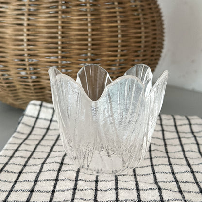 Kerzenhalter in Blütenform aus Glas, 8cm hoch, von Wohnen auf dem Land, ideal für Teelichter und Dekoration