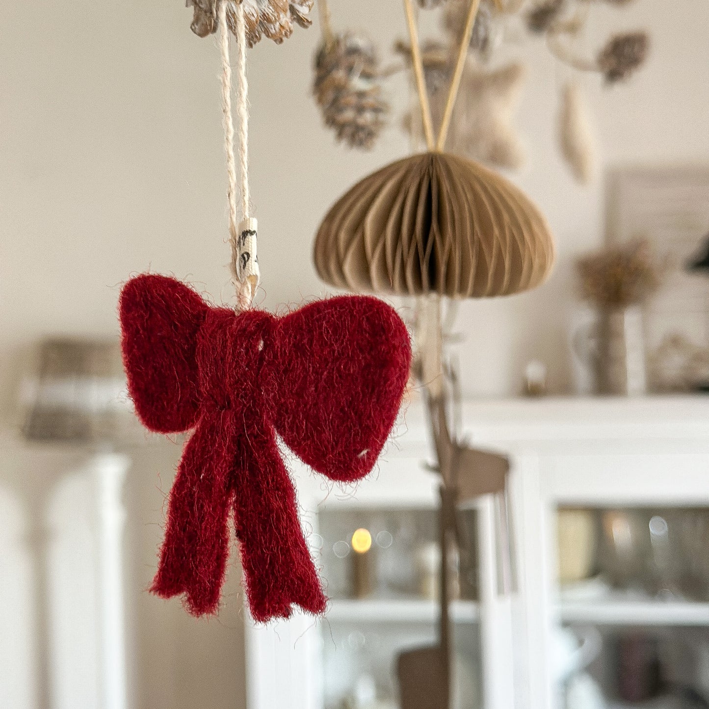 Anhänger Mini Schleifen "Lys & Rød" Filz Weiß Rot 2er Set