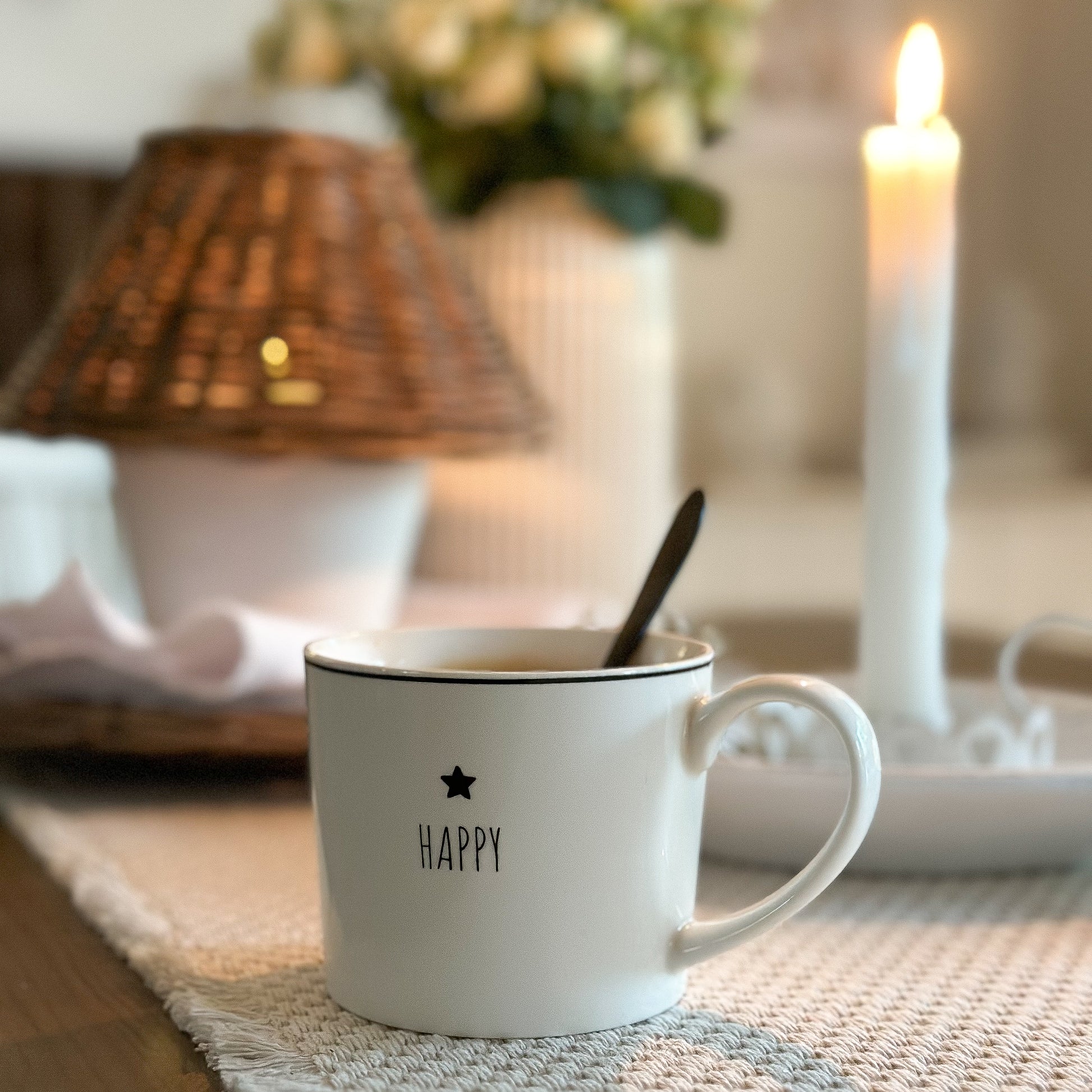 Tasse Kaffee "Happy" Porzellan - Wohnen auf dem Land