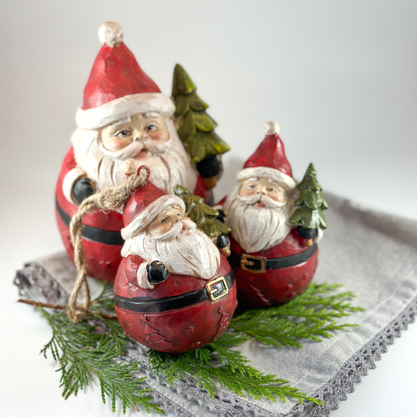 Deko Figur Weihnachtsmann "Nikolaus" Polyresin Groß