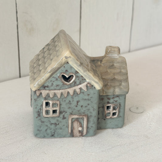 Dekohaus aus Keramik mit LED-Beleuchtung, grün, 8x6x8cm, Lichtdeko von Clayre & Eef