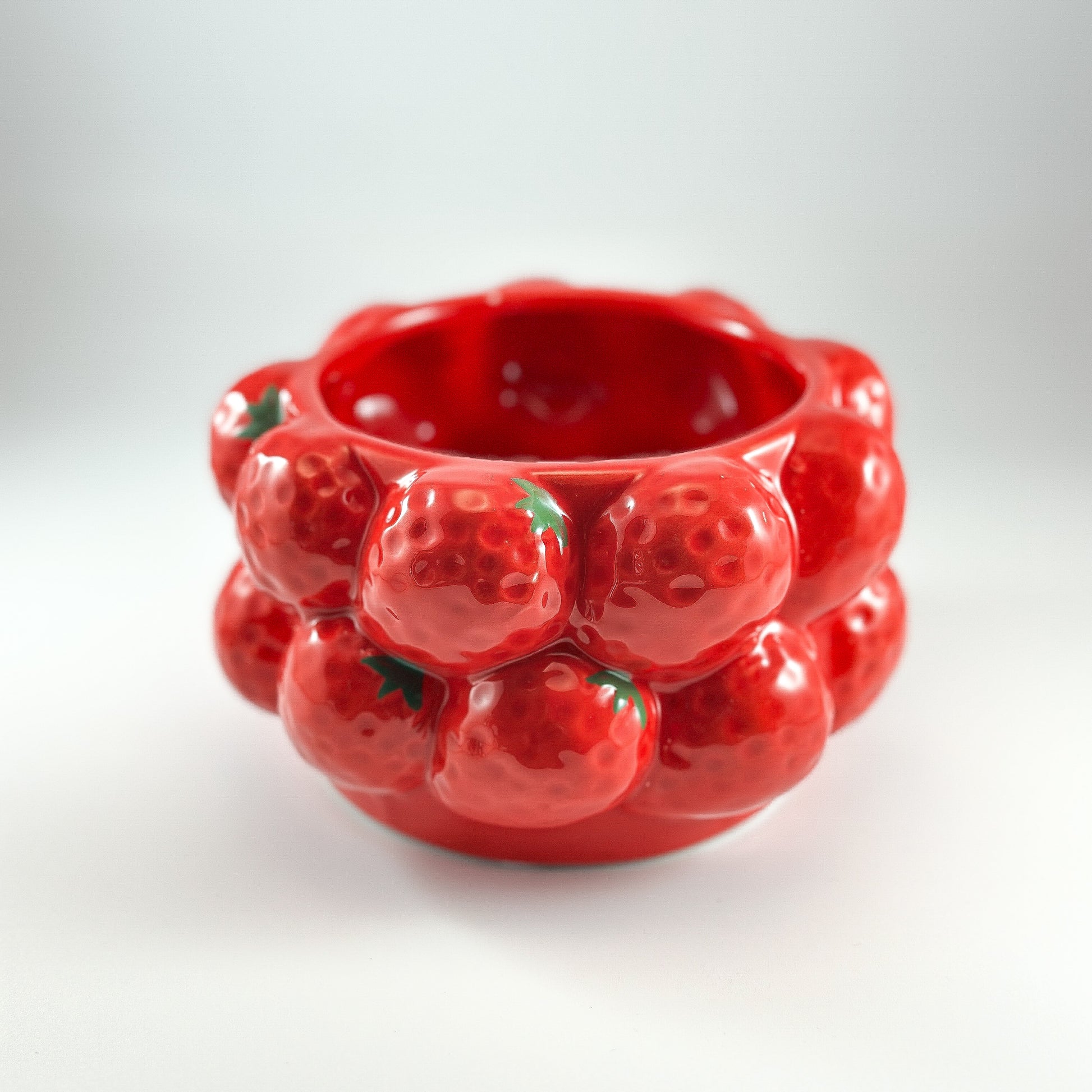 Pflanzpot Blumenvase "Frida" Erdbeere Keramik glasiert Rot 2 Größen - Wohnen auf dem Land