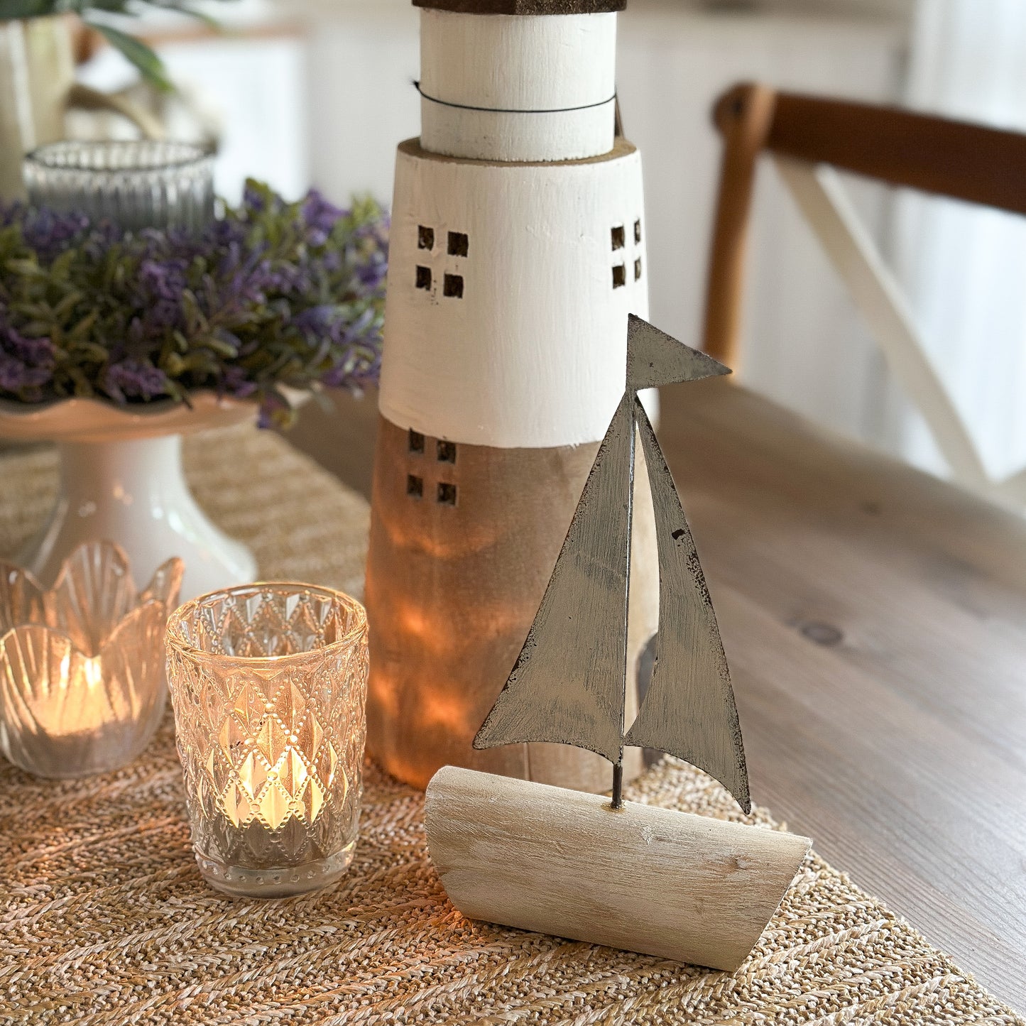 Holz-Dekofigur Segelboot "Ahoi" in Creme, 20 cm, dekorative Figur von Wohnen auf dem Land