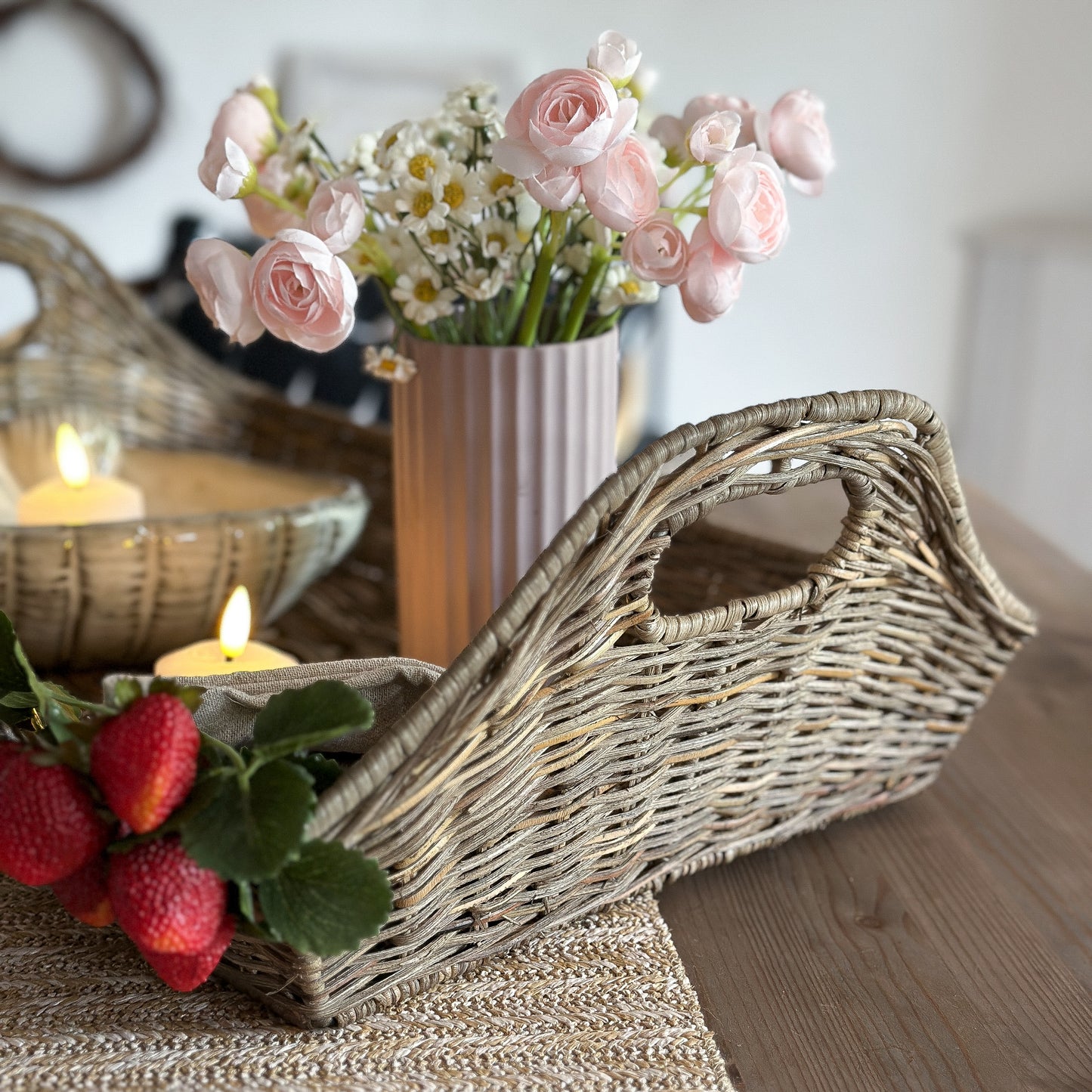 Tisch Tablett mit Griffen "Béatrice" Rattan 56cm - Wohnen auf dem Land
