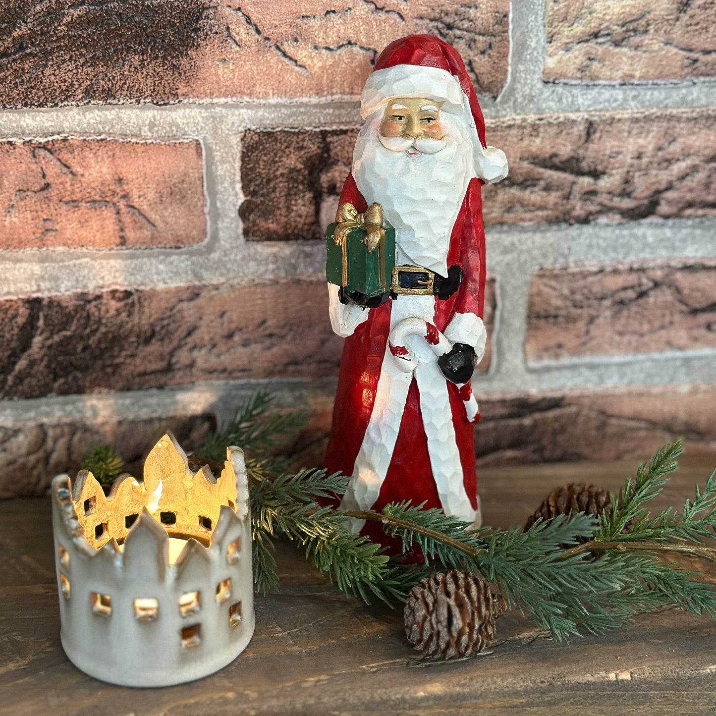 Deko Figur Weihnachtsmann "Nikolaus" Polyresin Klein 2 Varianten - Wohnen auf dem Land