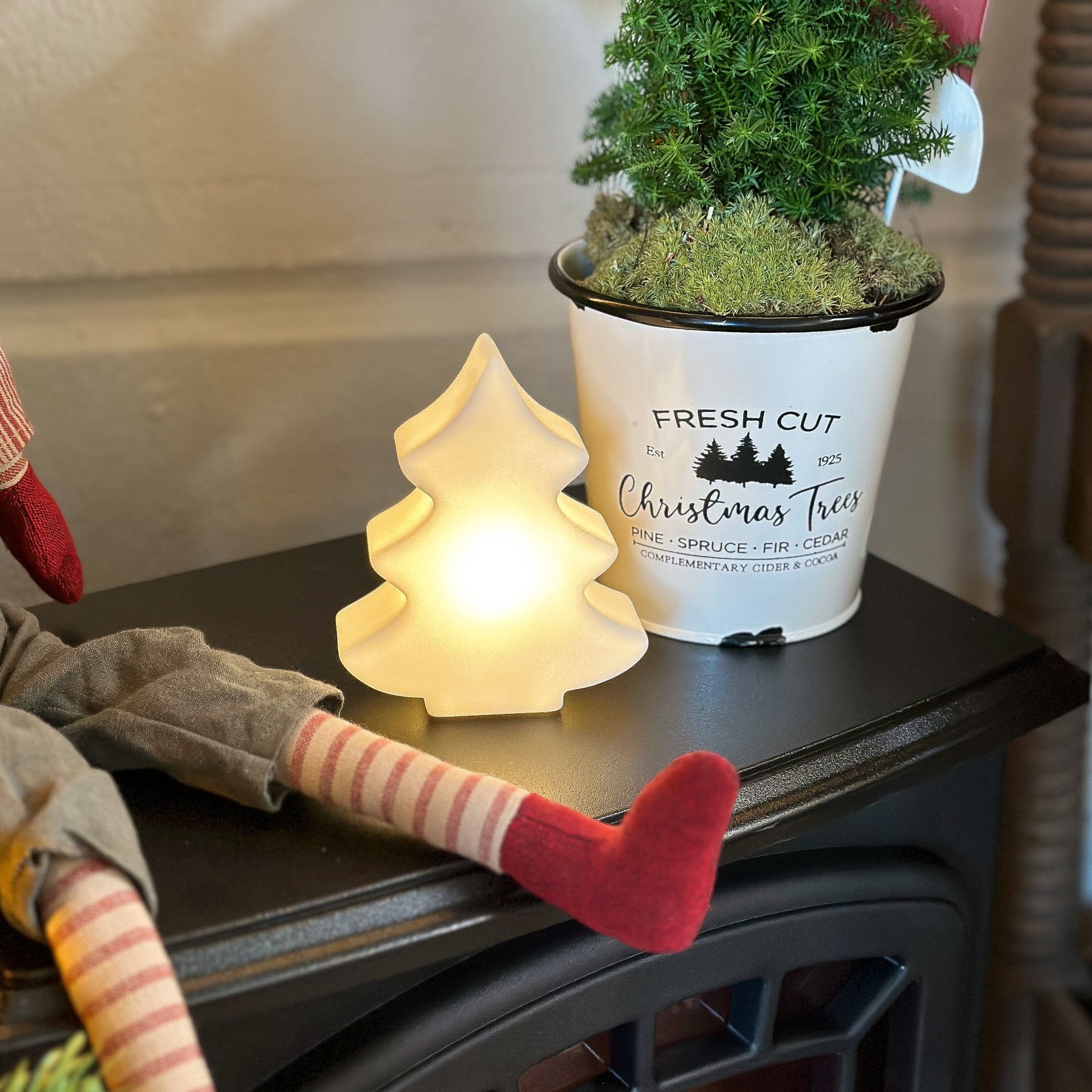 Deko Figur Leuchtbaum Tanne "Shining Tree" LED weiß - Wohnen auf dem Land