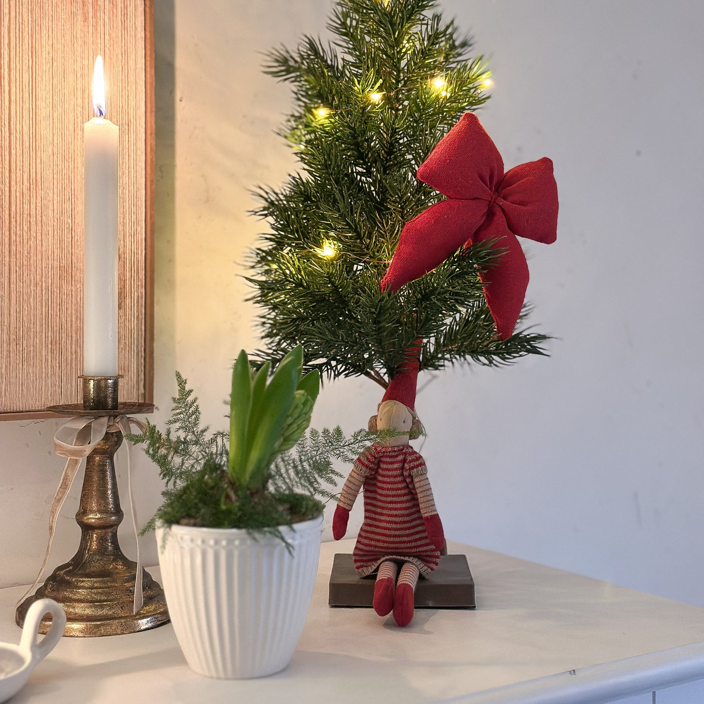 Schleife Deko zum Hängen "Scandi Bow" Stoff Rot oder Grün - Wohnen auf dem Land