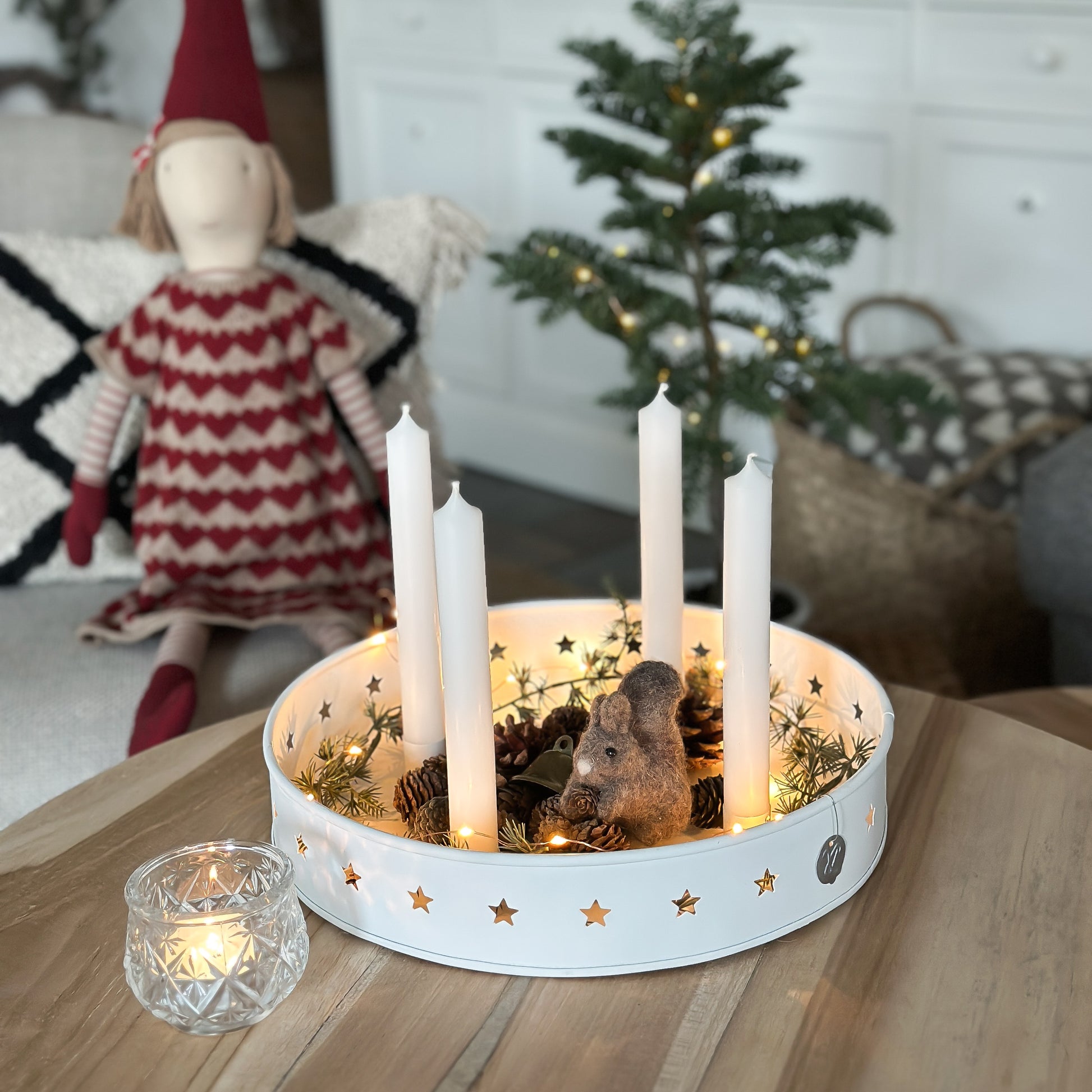 Kerzenhalter Schale für Stabkerzen "Sterne" Metall Rund Weiß 30cm - Wohnen auf dem Land