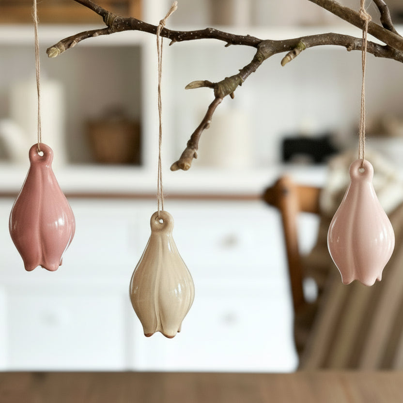 Aufhänger Deko Blütenform "Blooming" Keramik 2er Set - Wohnen auf dem Land