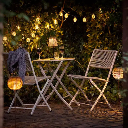 Outdoor LED-Lichterkette mit Timer, 180cm Polyrattan Natur, schwarz, ideal für Garten und Balkon von Wohnen auf dem Land