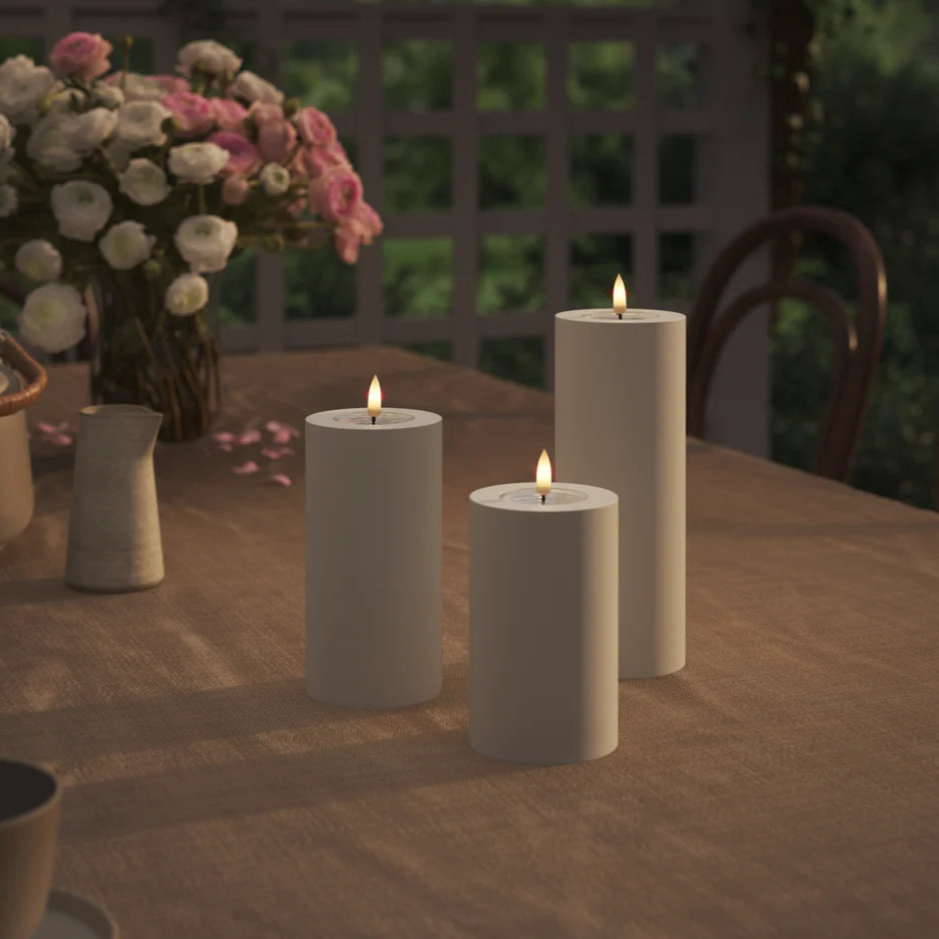 LED Stumpenkerze Outdoor Weiß 7,5 x 10cm - Wohnen auf dem Land