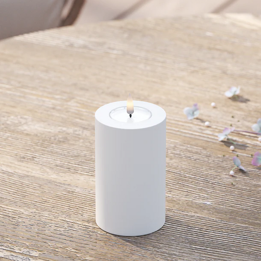 LED Stumpenkerze Outdoor Weiß 7,5 x 12,5cm - Wohnen auf dem Land