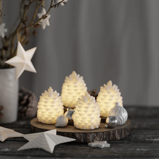 LED Zapfen "Hvid Kogle" Weiß 7,5cm 4er Set - Wohnen auf dem Land