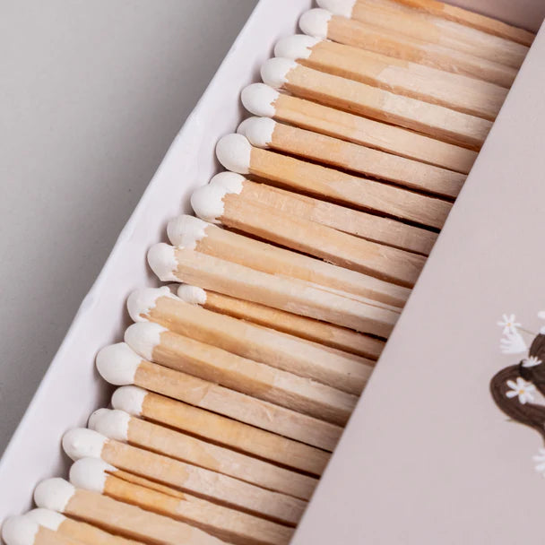 Streichhölzer "Blumenmädchen" - Wohnen auf dem Land