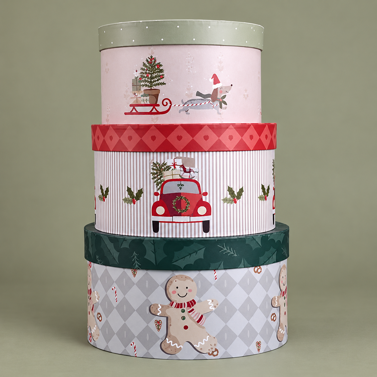Geschenkboxen Weihnachten rund – 3er-Set vor ruhigem kontrastierendem Hintergrund