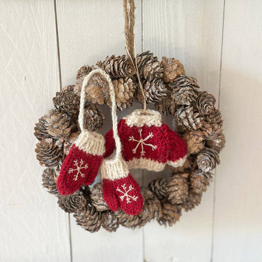 Anhänger Ornament Pullover Handschuhe "Strikket" Wolle Rot - Wohnen auf dem Land