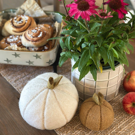 Kürbis "White" Filz Weiß 12cm - Wohnen auf dem Land