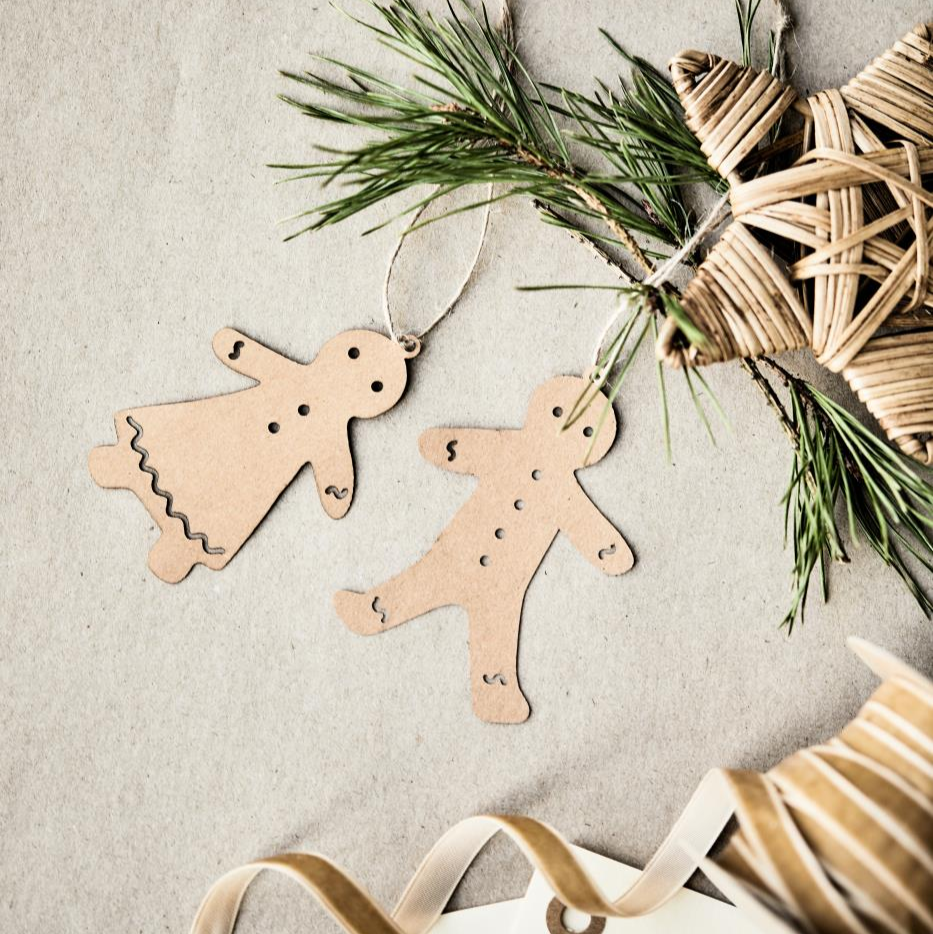 Aufhänger Scherenschnitt Lebkuchenpärchen "Ginger & Spice" Papier Natur 2er Set - Wohnen auf dem Land