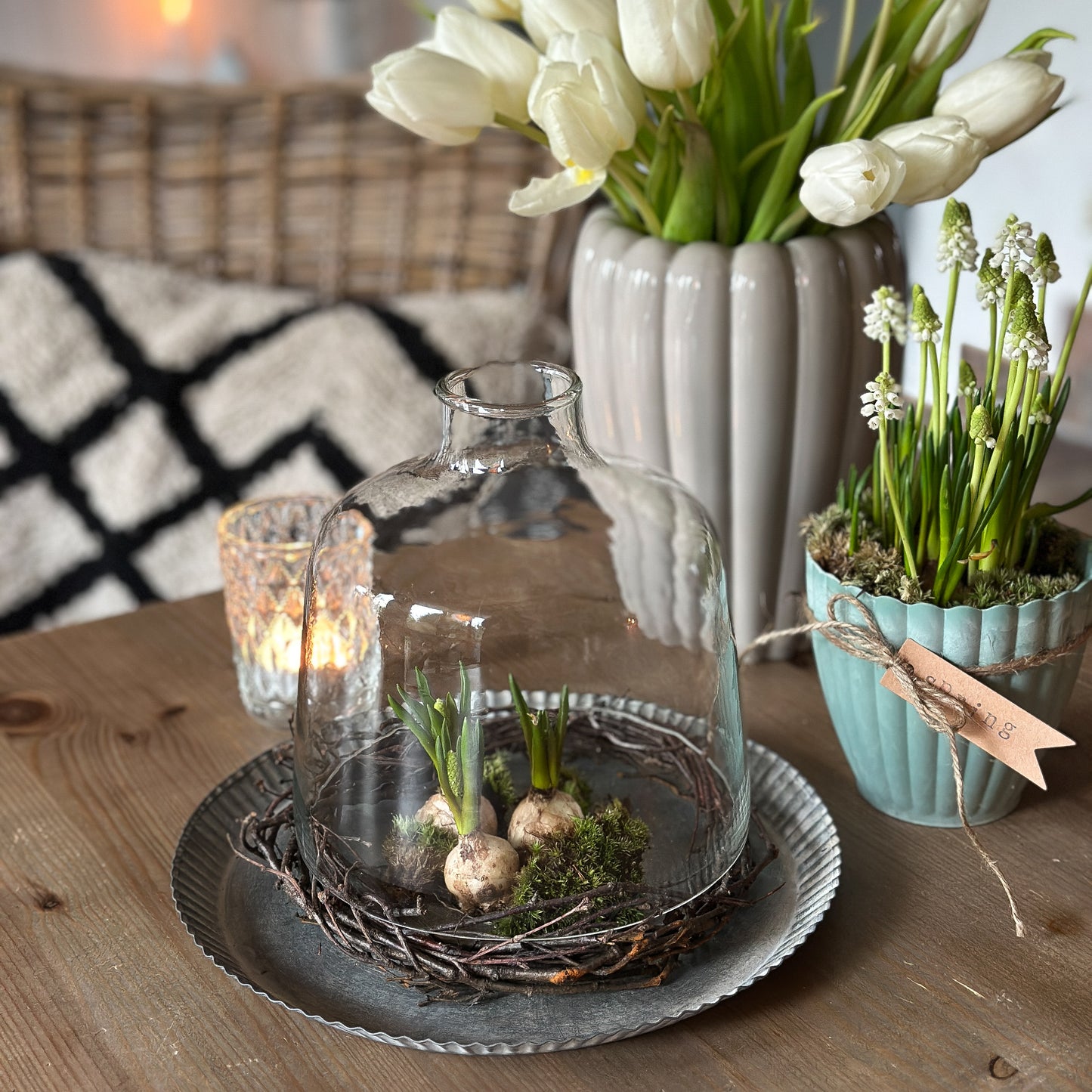 Translucent glass cloche for candles "Mila" by IB Laursen, 17cm tall decorative glass cover.