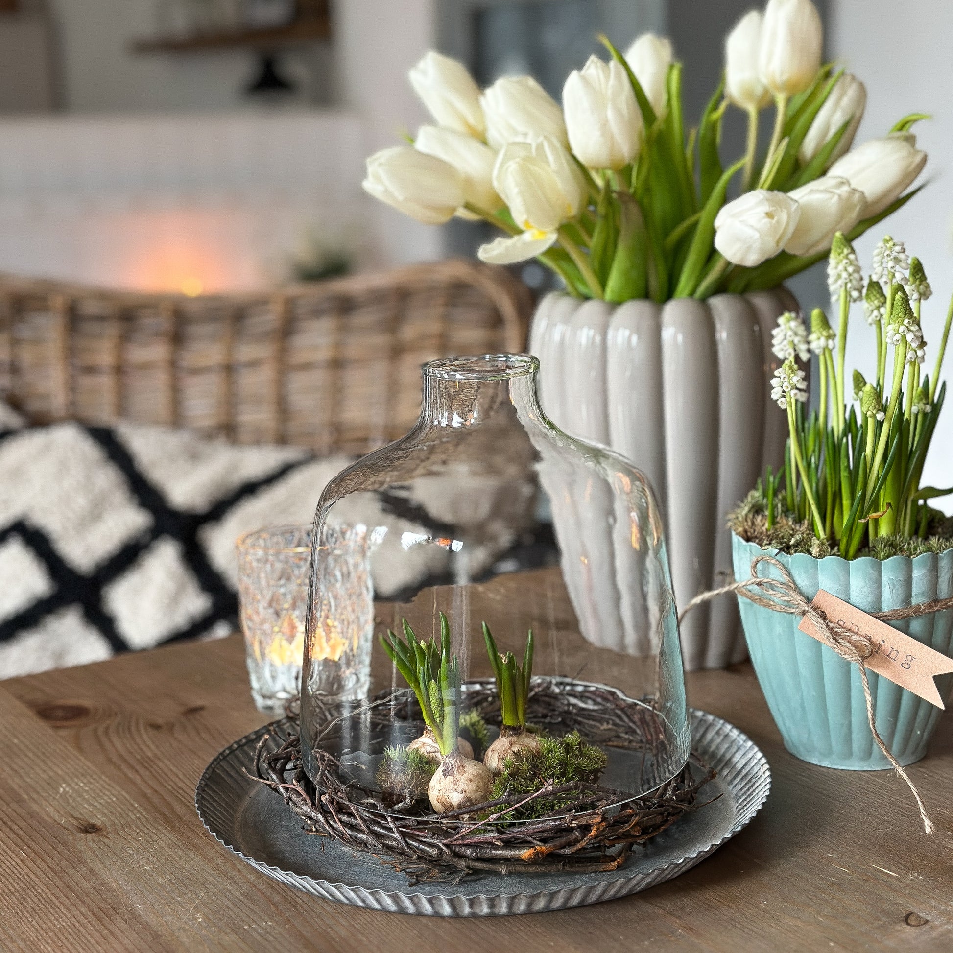 Glasglocke Abdeckung für Kerzen "Mila" von IB Laursen, transparente Glasdeko, 17 cm hoch, elegant und schlicht.