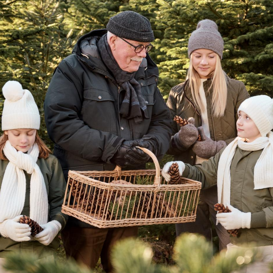 Korb länglich mit offenem Geflecht und Querhenkel - Wohnen auf dem Land