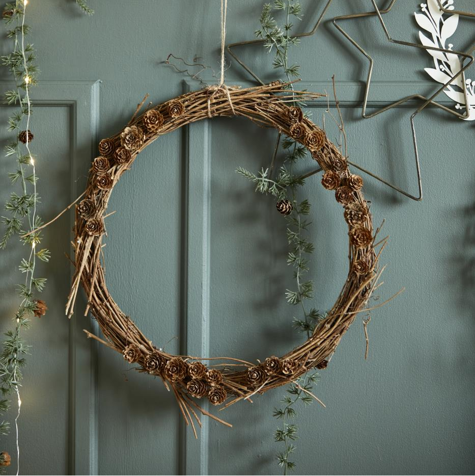 Naturkranz mit Lärchenzapfen 38cm - Wohnen auf dem Land