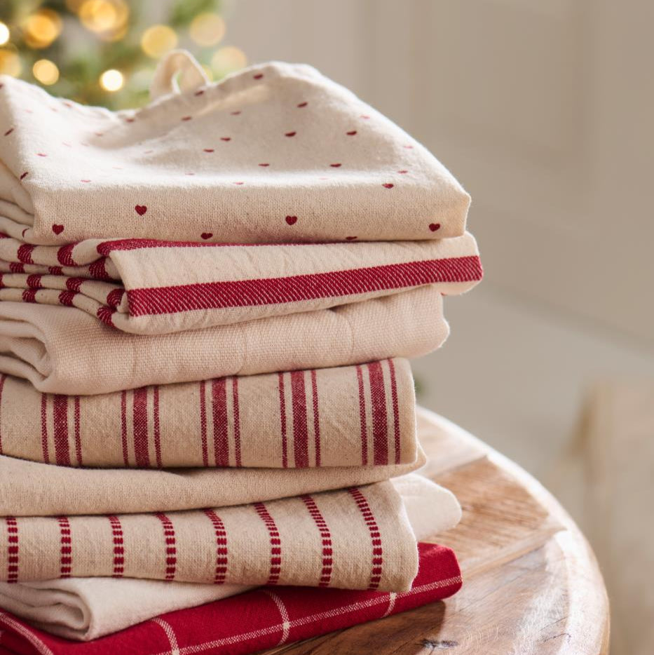 Geschirrtuch „Valentin“ natur mit roten Herzen - Wohnen auf dem Land