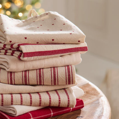 Geschirrtuch „Valentin“ natur mit roten Herzen - Wohnen auf dem Land